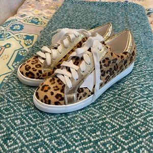 Cheetah Print Tennis Shoes w/ star.